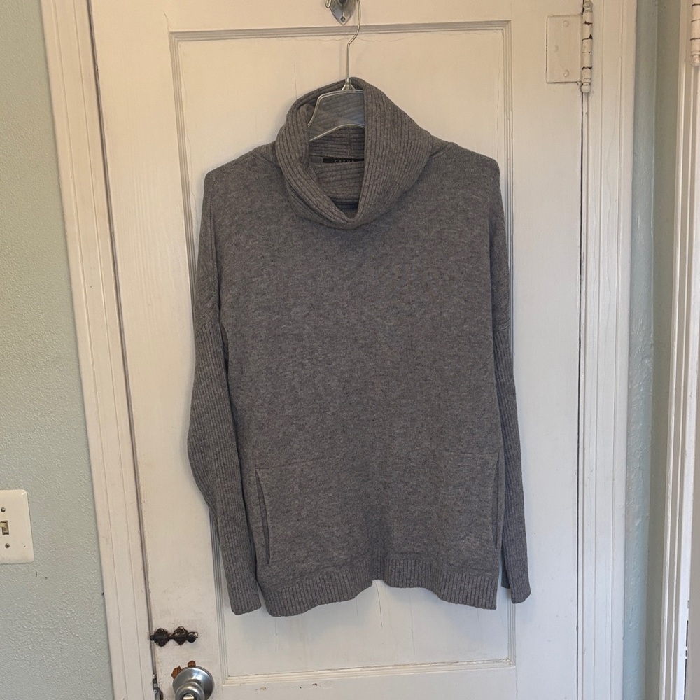 Cyrus cowl, turtleneck Heather Gray sweater